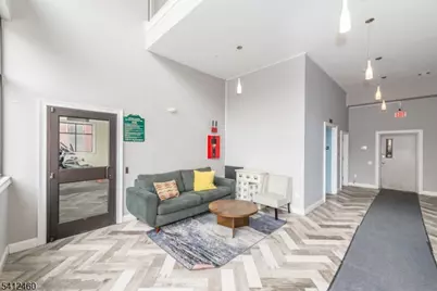 90 Clinton Ave #206, Newark, NJ 07114 - Photo 5