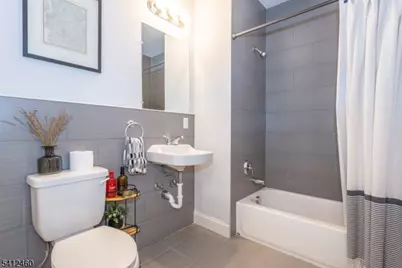 90 Clinton Ave #206, Newark, NJ 07114 - Photo 21