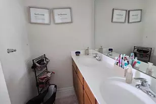 10 Bond St, North Brunswick Township, NJ 08902 - Photo 9