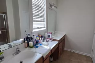 10 Bond St, North Brunswick Township, NJ 08902 - Photo 15