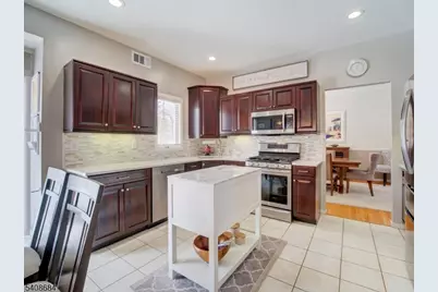 23 Cooper Dr, Roxbury Township, NJ 07852 - Photo 9