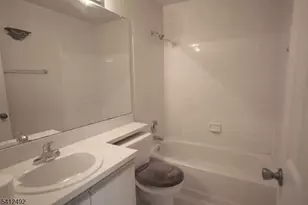 50 Tanglewood Ct, South Brunswick Township, NJ 08852 - Photo 11