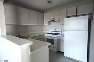 50 Tanglewood Ct, South Brunswick Township, NJ 08852 - Photo 13