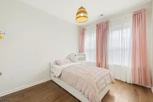 36 Cortland Ct, Livingston, NJ 07039 - Photo 9