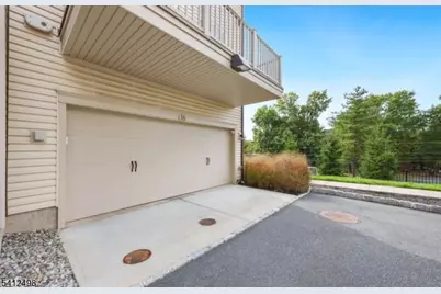 36 Cortland Ct, Livingston, NJ 07039 - Photo 15