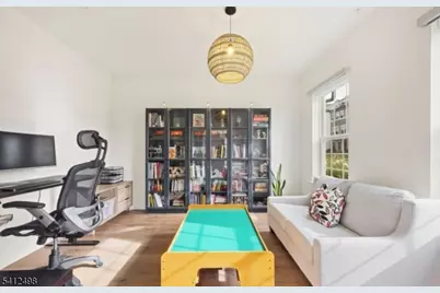 36 Cortland Ct, Livingston, NJ 07039 - Photo 13