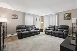 86 Kakeout Rd, Butler, NJ 07405 - Photo 9