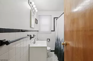 86 Kakeout Rd, Butler, NJ 07405 - Photo 21