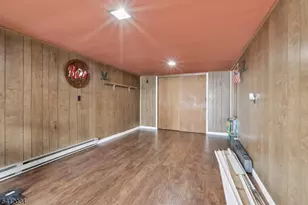 86 Kakeout Rd, Butler, NJ 07405 - Photo 33