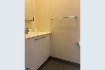 185 Parrow St, Orange, NJ 07050 - Photo 7