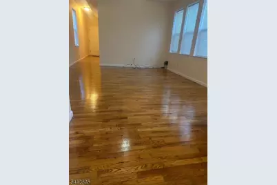 185 Parrow St, Orange, NJ 07050 - Photo 3