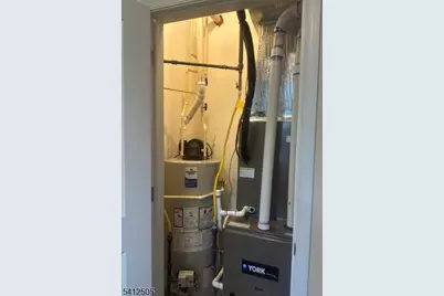 185 Parrow St, Orange, NJ 07050 - Photo 25