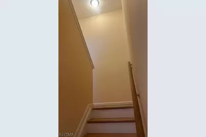 185 Parrow St, Orange, NJ 07050 - Photo 5