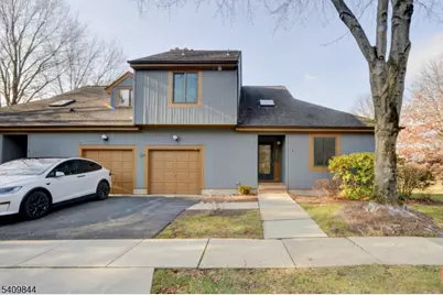 4 Hawthorne Pl, Bernards Township, NJ 07920 - Photo 1