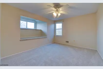 4 Hawthorne Pl, Bernards Township, NJ 07920 - Photo 3