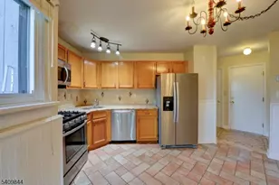 4 Hawthorne Pl, Bernards Township, NJ 07920 - Photo 5