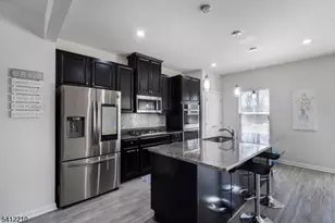 16 Sedicavage Way, Mount Olive, NJ 07828 - Photo 3