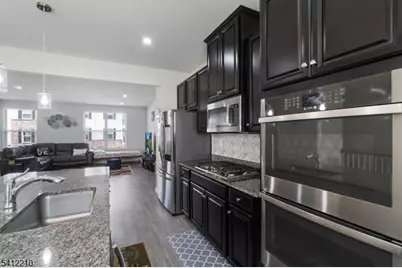 16 Sedicavage Way, Mount Olive, NJ 07828 - Photo 5