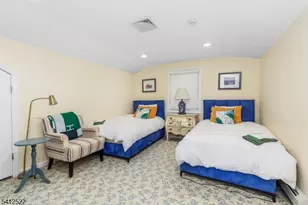 6 Harding Ct, Passaic, NJ 07055 - Photo 15