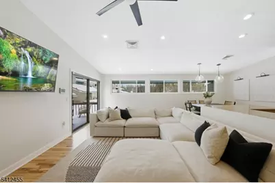 160 Overlook Dr, Union Township, NJ 08809 - Photo 7