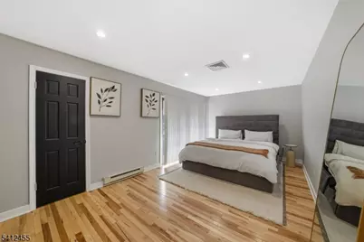 160 Overlook Dr, Union Township, NJ 08809 - Photo 13