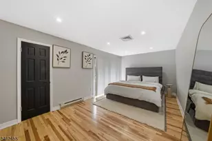 160 Overlook Dr, Union Township, NJ 08809 - Photo 13