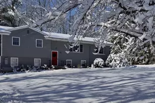 52 Valley View Rd, Warren Township, NJ 07059 - Photo 1