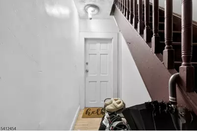 527 Valley St, Orange, NJ 07050 - Photo 9