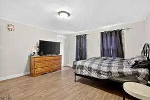 527 Valley St, Orange, NJ 07050 - Photo 29