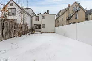 527 Valley St, Orange, NJ 07050 - Photo 33