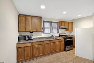 527 Valley St, Orange, NJ 07050 - Photo 3