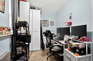 527 Valley St, Orange, NJ 07050 - Photo 17