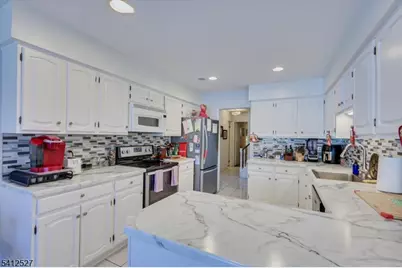 37 Giggleswick Way #37, Edison Twp., NJ 08820 - Photo 21