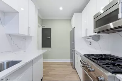 133 Summit Ave #16, Summit, NJ 07901 - Photo 9