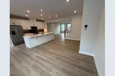 4 Lafayette Ln, Montville Township, NJ 07082 - Photo 13