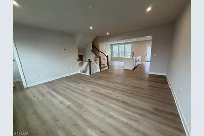 4 Lafayette Ln, Montville Township, NJ 07082 - Photo 7