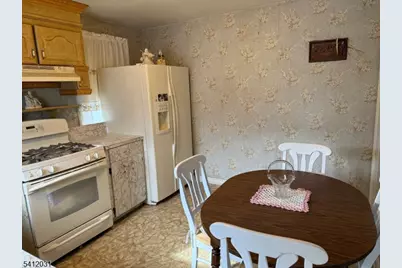 36 Kearney St, Lyndhurst Township, NJ 07071 - Photo 7