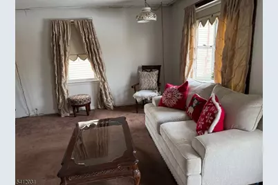 36 Kearney St, Lyndhurst Township, NJ 07071 - Photo 3