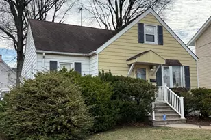 36 Kearney St, Lyndhurst Township, NJ 07071 - Photo 1