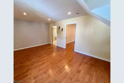 1265 Shetland Dr, Union Township, NJ 07083 - Photo 11