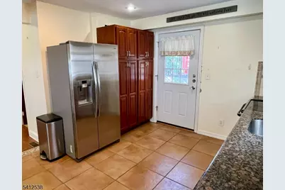 1265 Shetland Dr, Union Township, NJ 07083 - Photo 5