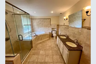 1265 Shetland Dr, Union Township, NJ 07083 - Photo 15