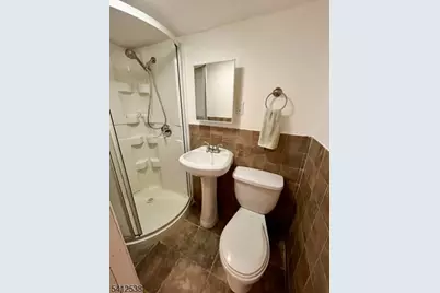 1265 Shetland Dr, Union Township, NJ 07083 - Photo 19