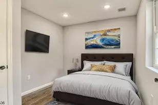 685 Edgewood Pl, North Brunswick Township, NJ 08902 - Photo 7