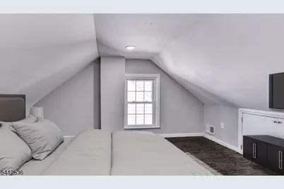 685 Edgewood Pl, North Brunswick Township, NJ 08902 - Photo 21