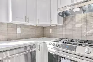 685 Edgewood Pl, North Brunswick Township, NJ 08902 - Photo 33