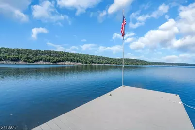 134 Lake End Rd, Rockaway Township, NJ 07435 - Photo 5