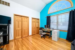 437 Bailey Ave, Union Township, NJ 07083 - Photo 21