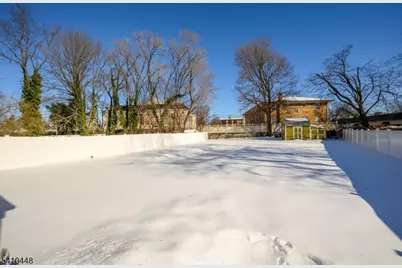 437 Bailey Ave, Union Township, NJ 07083 - Photo 3