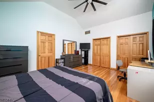 437 Bailey Ave, Union Township, NJ 07083 - Photo 23